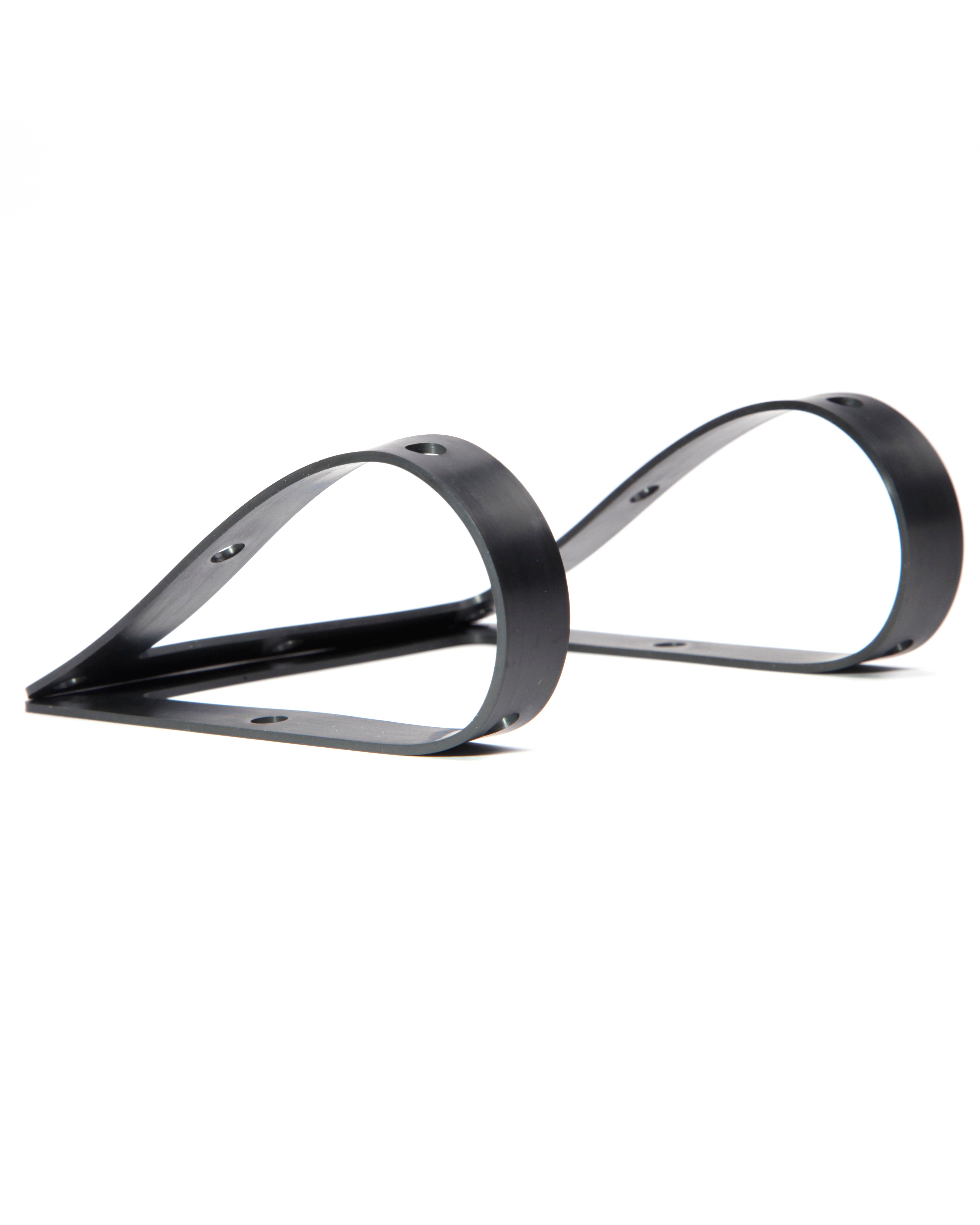 Nitrile rubber high-temperature resistant and well-sealed oil pan gasket